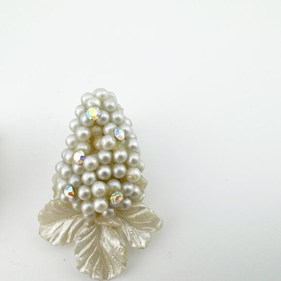 Vintage Faux Pearl & Rhinestone Clip-On Grape Cluster Earrings - Picture 10 of 10